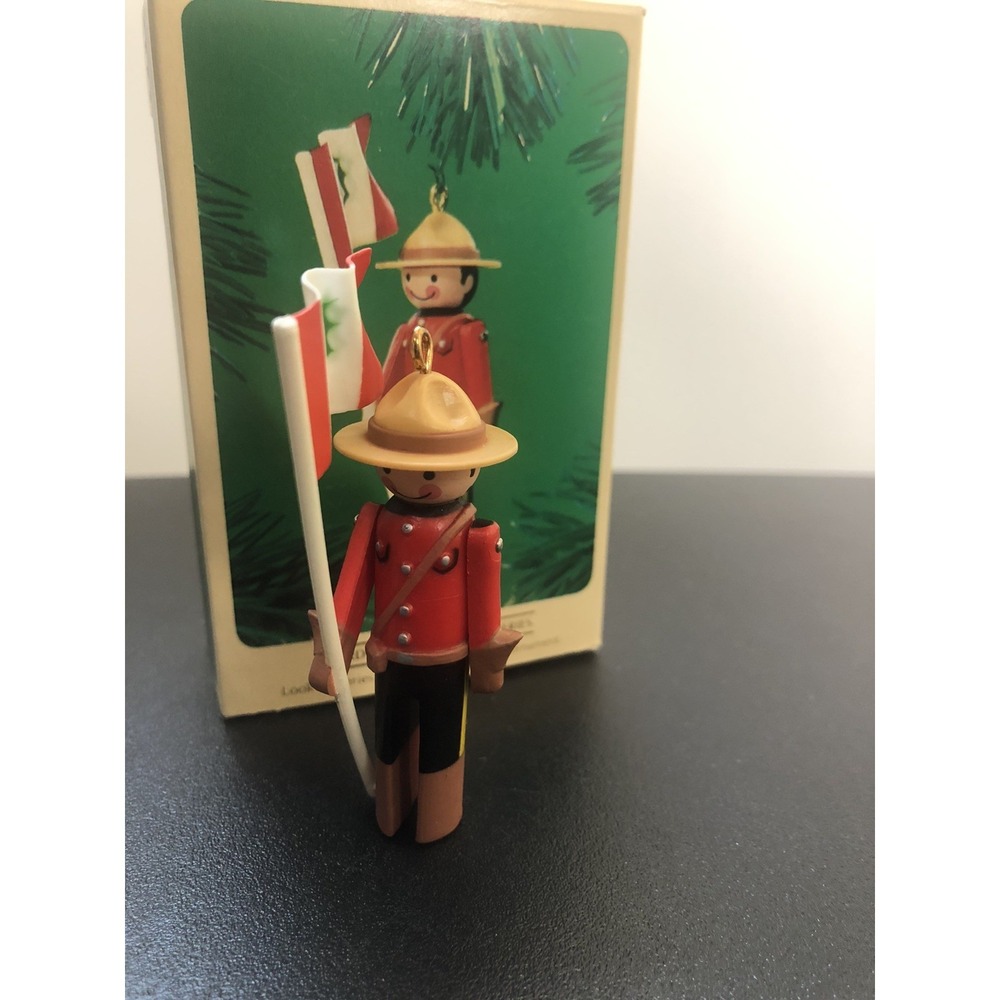 1984 Hallmark Clothespin Soldier Ornament #3 in Series Christmas‎ Keepsake